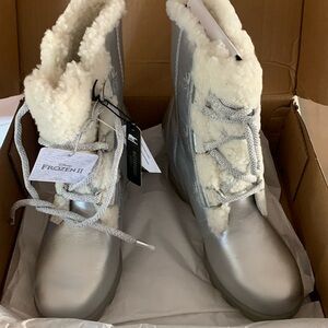 New Sorel Disney Frozen 11 8.5 silver Waterproof boots size 8.5 fabulous
